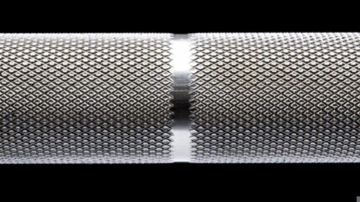 rogue squat bar beautiful knurling