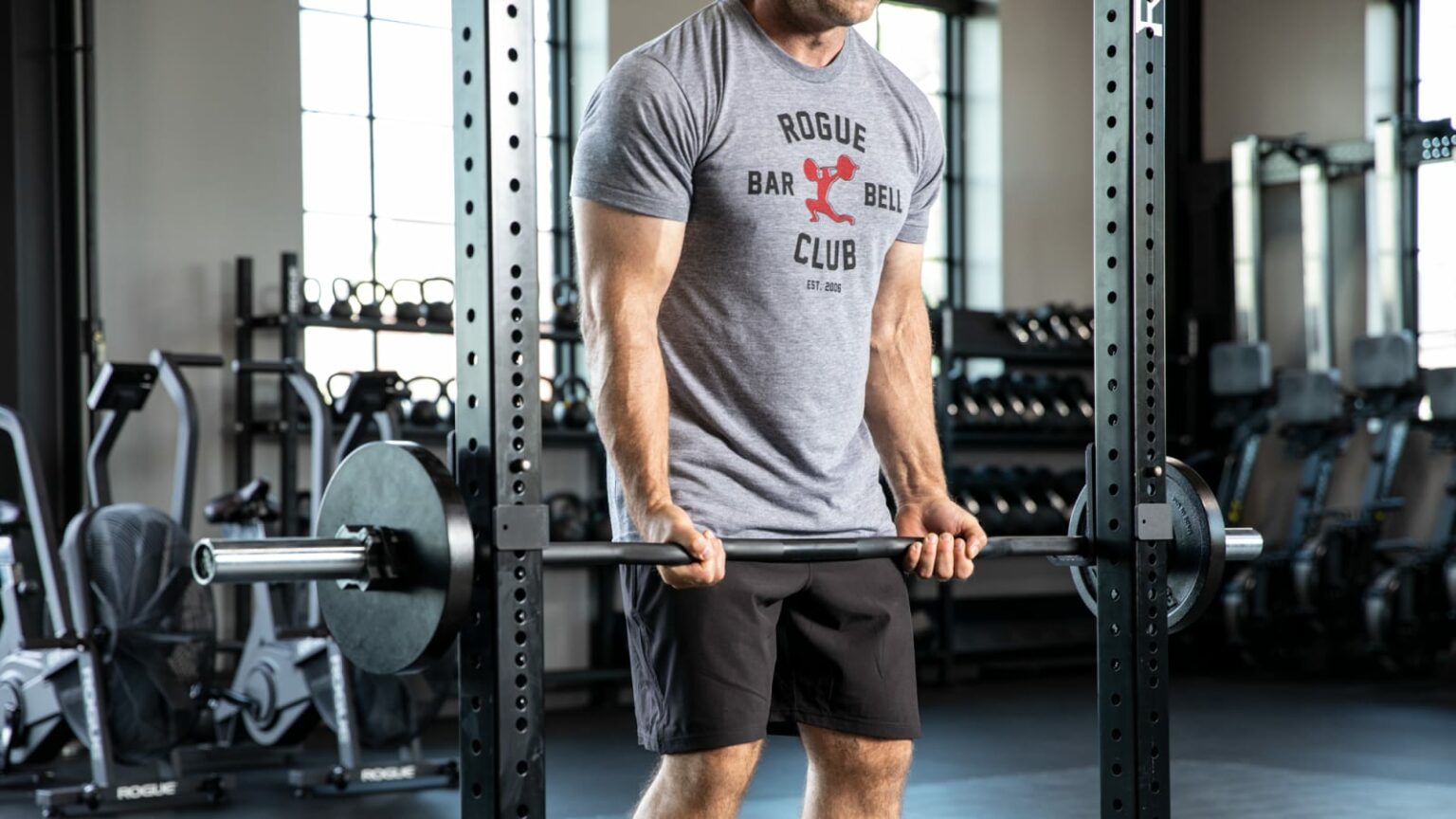 Rackable Vs Regular Curl Bar For Your Garage Gym