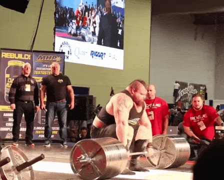 eddie hall doing his world record 500kg deadlift