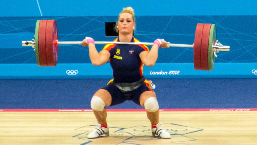 women catching a clean